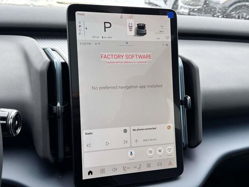 New 2026 Volvo EX30 Plus w/ Climate Package image 3