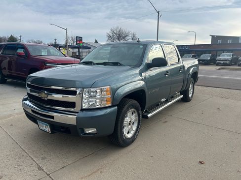 Used 2011 Chevrolet Silverado 1500 LT w/ All-Star Edition image 2