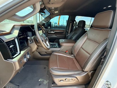Used 2024 GMC Sierra 3500 Denali AWD/4WD image 13