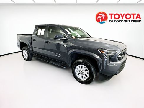 Used 2025 Toyota Tacoma SR5 image 1