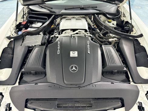 Used 2018 Mercedes-Benz AMG GT Roadster image 28