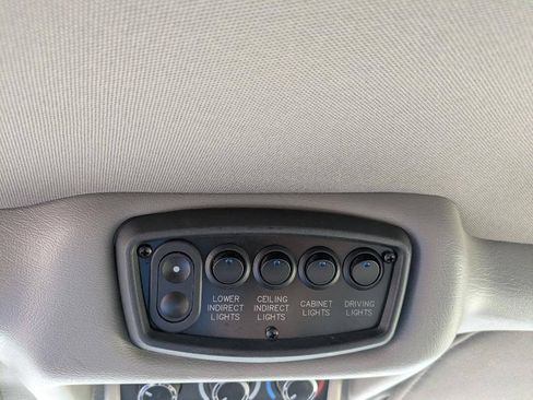 Used 2012 GMC Savana 1500 AWD image 17