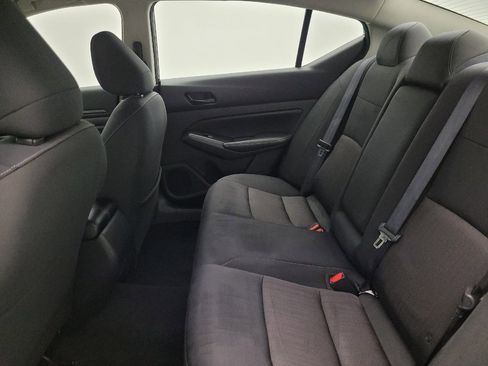 Used 2024 Nissan Altima 2.5 SV FWD image 18