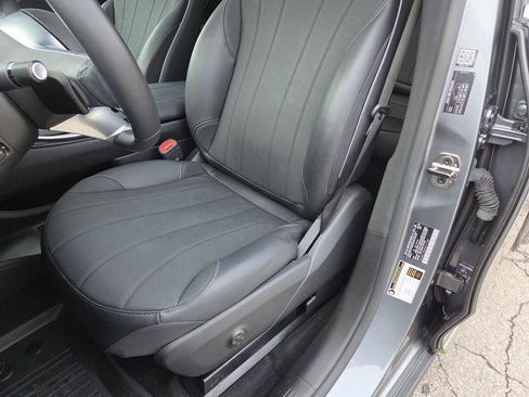 Used 2023 Mercedes-Benz EQE 350+ 4MATIC SUV w/ Exclusive Trim Package image 26