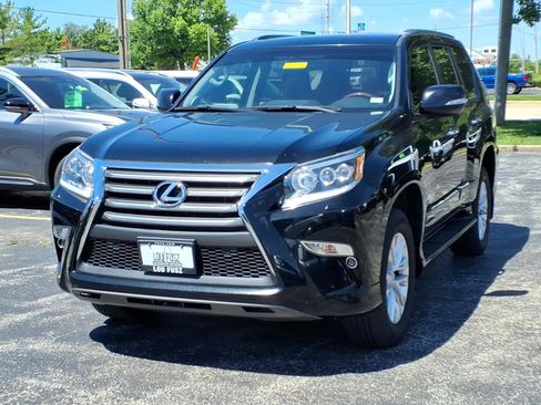 Used 2017 Lexus GX 460 AWD/4WD image 3