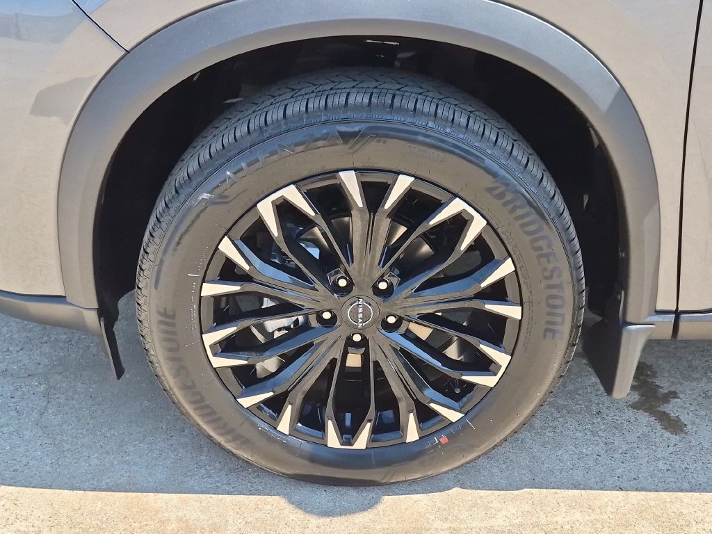 New 2026 Nissan Rogue Dark Armor FWD image 27