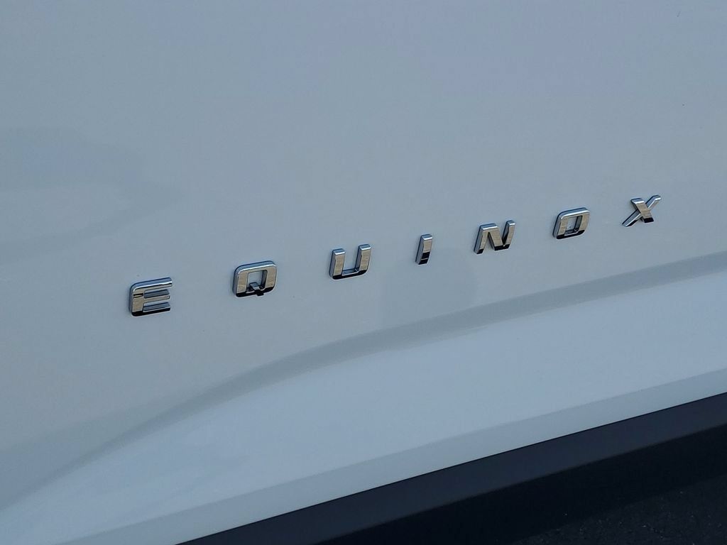 Used 2026 Chevrolet Equinox LT w/ Safety and Technology Package FWD image 31