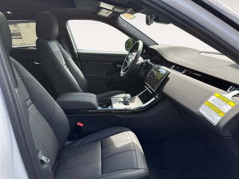 New 2026 Land Rover Range Rover Evoque S AWD/4WD image 15