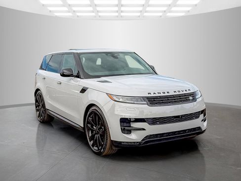 New 2026 Land Rover Range Rover Sport SE AWD/4WD image 7