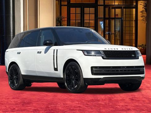 Used 2023 Land Rover Range Rover Long Wheelbase SE AWD/4WD image 6