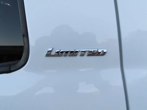 Used 2019 Toyota Tundra Limited image 8