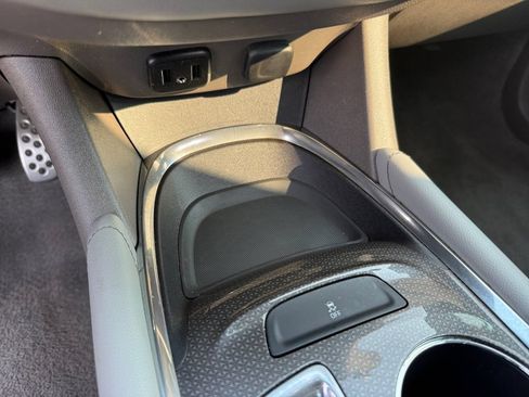 Used 2017 Chevrolet Malibu LT w/ Leather Package FWD image 22