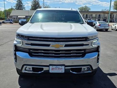 Used 2021 Chevrolet Silverado 1500 LTZ AWD/4WD image 2