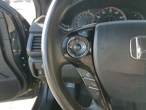 Used 2017 Honda Accord Sport image 16