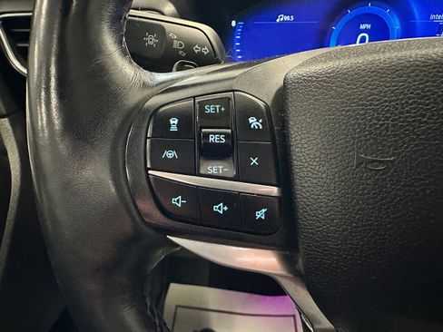 Used 2020 Ford Explorer Platinum AWD/4WD image 22