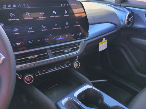 New 2026 Chevrolet Equinox EV LT w/ LPO, All-Weather Mat Package image 13