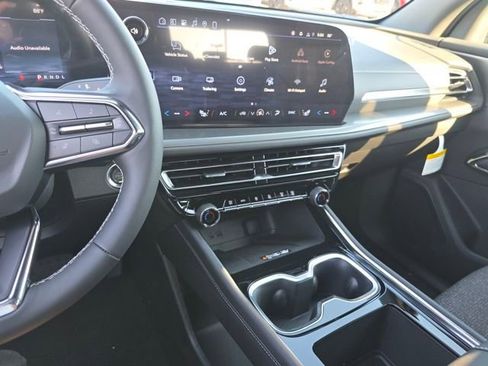 New 2026 Chevrolet Traverse LT w/ Midnight/Sport Edition image 14