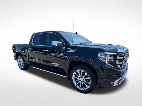 Used 2024 GMC Sierra 1500 Denali w/ Denali Reserve Package AWD/4WD image 7