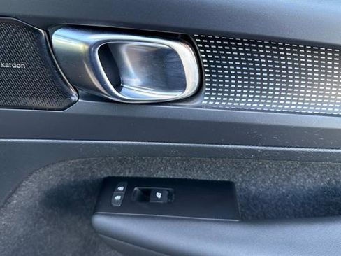 Used 2021 Volvo XC40 P8 Recharge w/ Advanced Package image 19