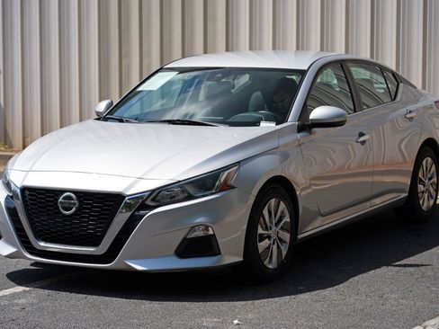 Used 2021 Nissan Altima 2.5 S FWD image 40