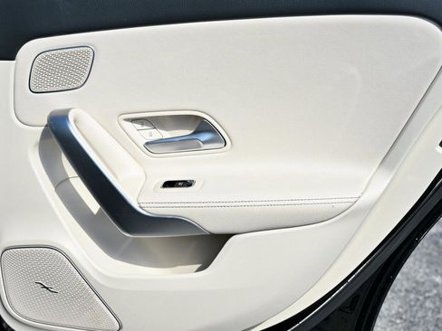 Used 2020 Mercedes-Benz A 220 4MATIC image 15