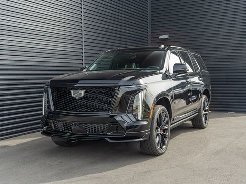 Used 2026 Cadillac Escalade V w/ LPO, ONYX Package AWD/4WD image 1