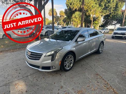Used 2018 Cadillac XTS Luxury image 1