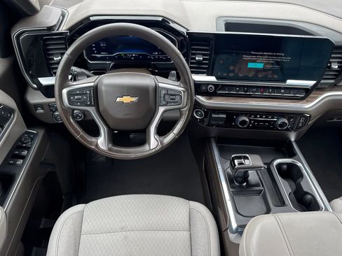 Used 2023 Chevrolet Silverado 1500 LT w/ Protection Package AWD/4WD image 17