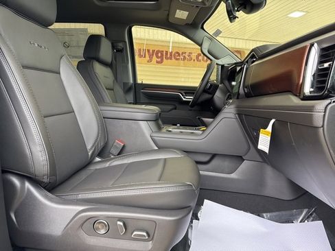 New 2026 GMC Sierra 3500 Denali w/ Denali Reserve Package image 27