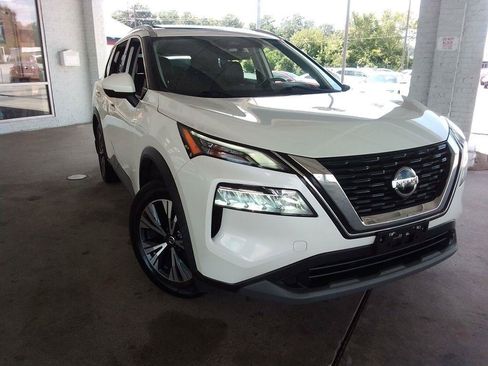 Used 2021 Nissan Rogue SV w/ Premium Package AWD/4WD image 1