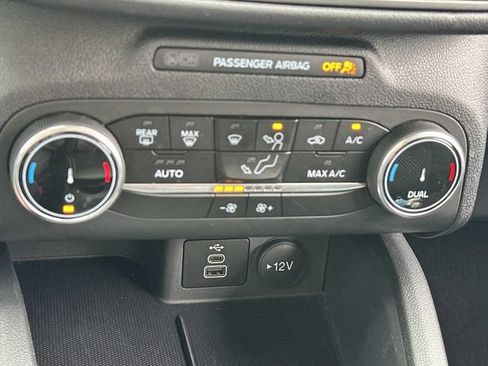 Used 2025 Ford Escape Active AWD/4WD image 26