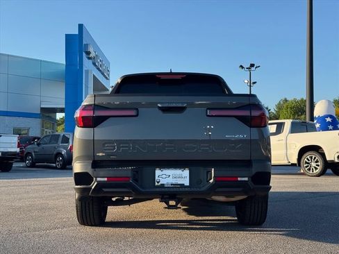Used 2023 Hyundai Santa Cruz Night w/ Cargo Package AWD/4WD image 4