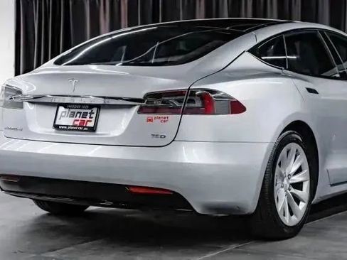 Used 2018 Tesla Model S 75D image 12