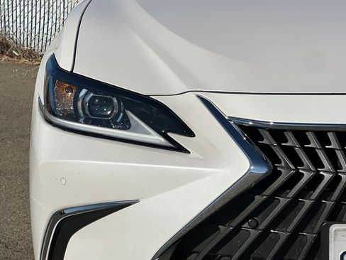 Used 2022 Lexus ES 350 w/ Premium Package FWD image 17
