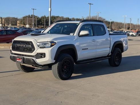 Used 2023 Toyota Tacoma TRD Pro image 9