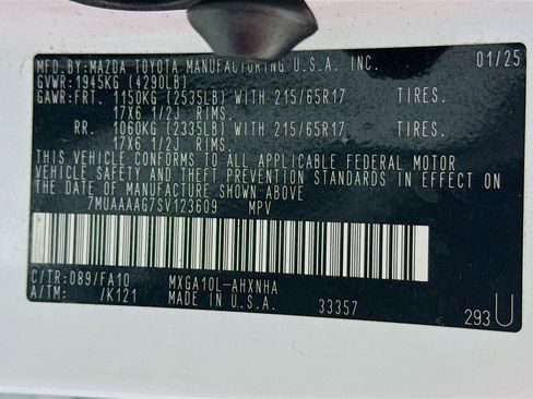 Certified 2025 Toyota Corolla Cross L image 21