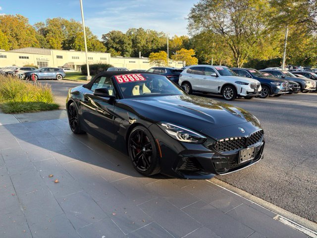 Used 2022 BMW Z4 M40i w/ Premium Package RWD image 5