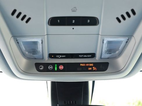 Used 2022 Chevrolet Blazer LT AWD/4WD image 19