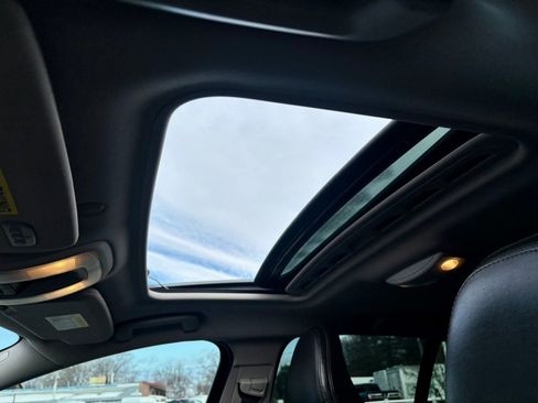 Used 2018 Volvo V60 T5 Cross Country w/ Convenience Package image 26