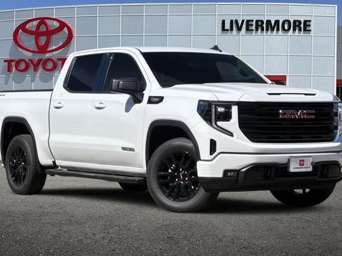 Used 2026 GMC Sierra 1500 Elevation AWD/4WD image 2