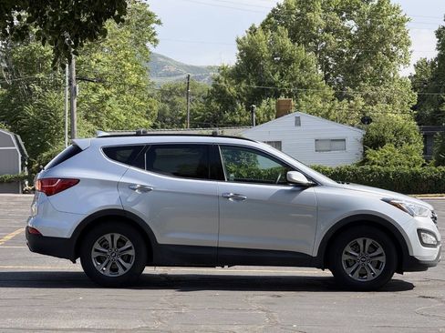 Used 2016 Hyundai Santa Fe Sport w/ Option Group 02 FWD image 4