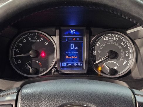 Used 2020 Toyota Tacoma TRD Sport w/ Technology Package AWD/4WD image 15