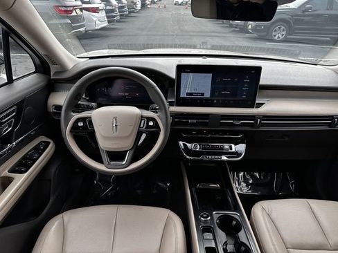 Certified 2024 Lincoln Corsair AWD w/ Equipment Group 101A image 13