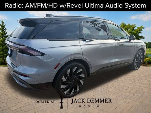 Used 2024 Lincoln Nautilus Reserve w/ Equipment Group 203A AWD/4WD image 7