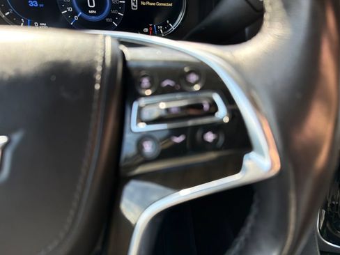 Used 2019 Cadillac Escalade ESV Platinum w/ Escalade Sport Edition AWD/4WD image 25