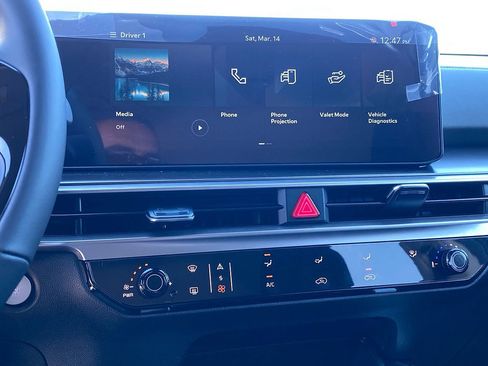 New 2026 Kia Sorento LX FWD image 16