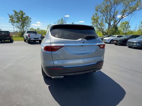 Certified 2023 Buick Enclave Essence AWD/4WD image 7