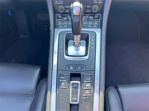 Used 2023 Porsche 718 Boxster image 17