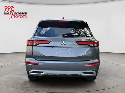 Used 2023 Mitsubishi Outlander SE AWD/4WD image 6
