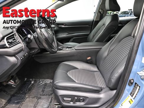 Used 2024 Toyota Camry SE image 14